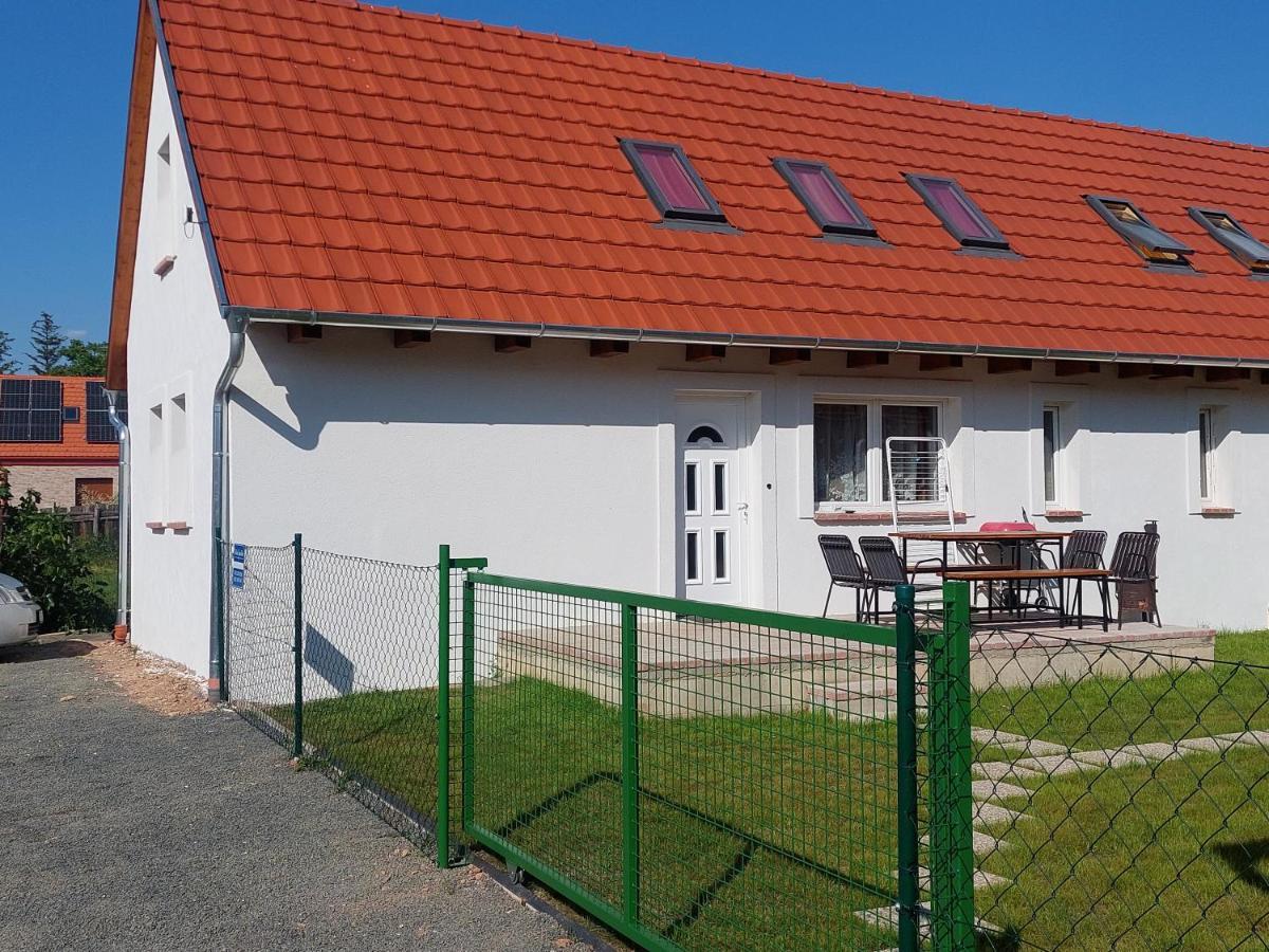 Orban Nyaralohaz Villa Kovagoors Exterior photo